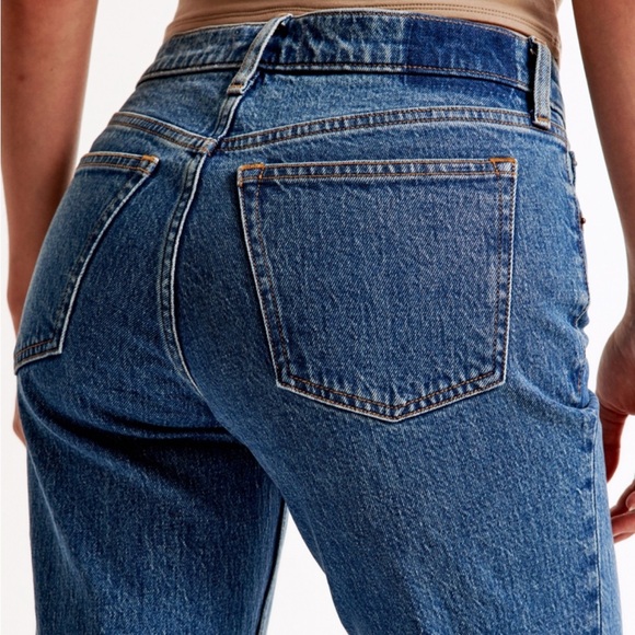 Mid Rise 90’s Straight Abercrombie Jeans - Picture 6 of 6